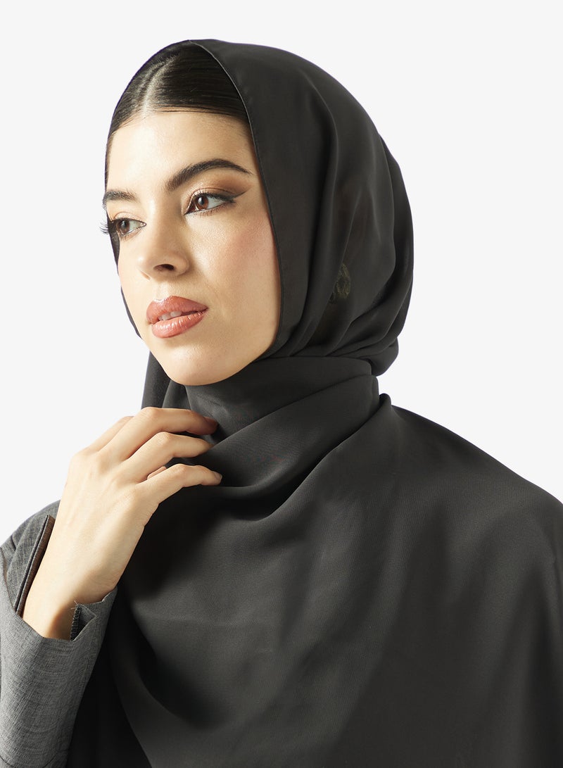 هيا كلوزيت عباية مفتوحة مطرزة بالزهور بياقة على شكل حرف - Image 3